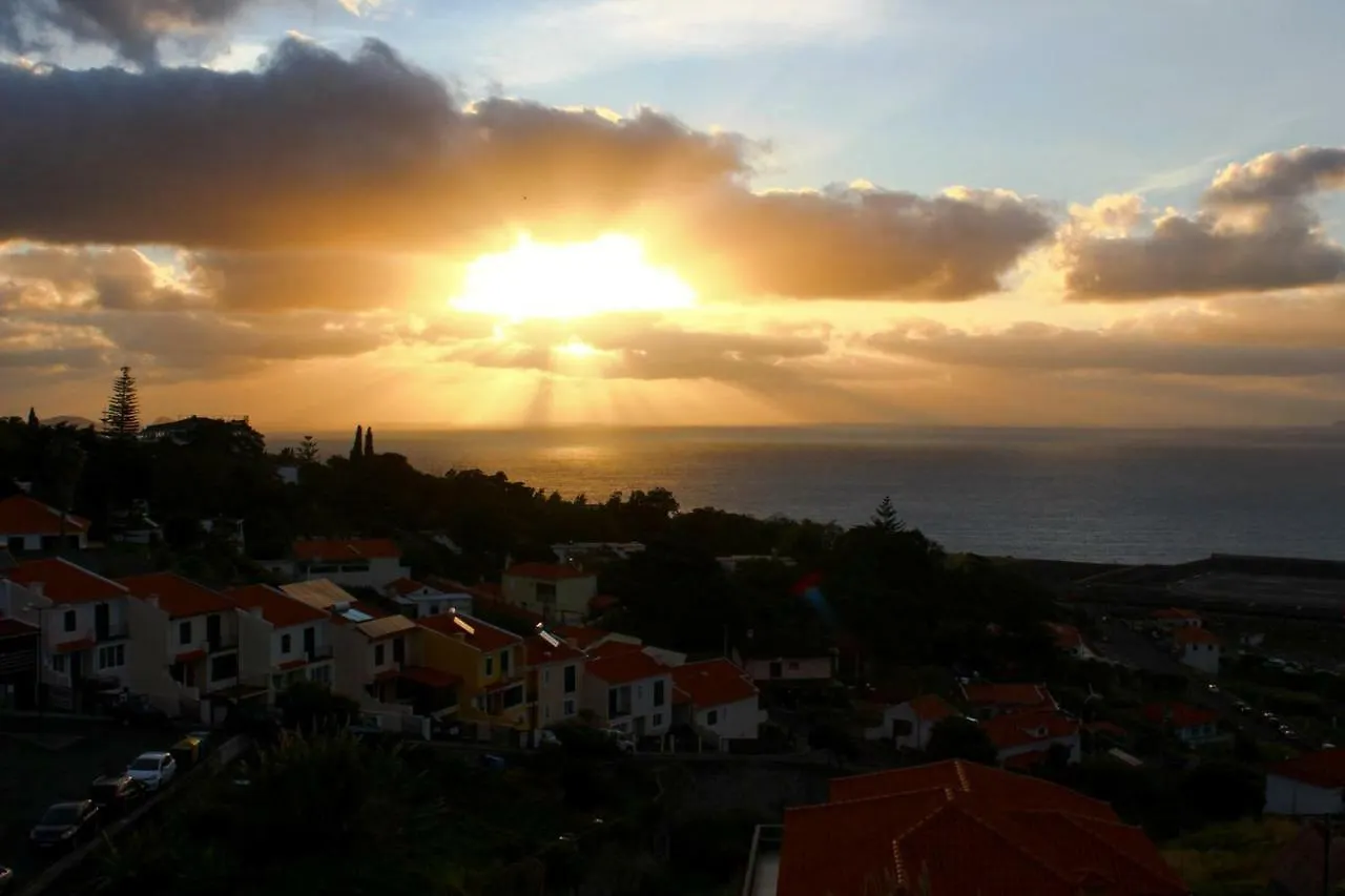 Villa Scirocco Madeira - Ocean View Machico  Daire